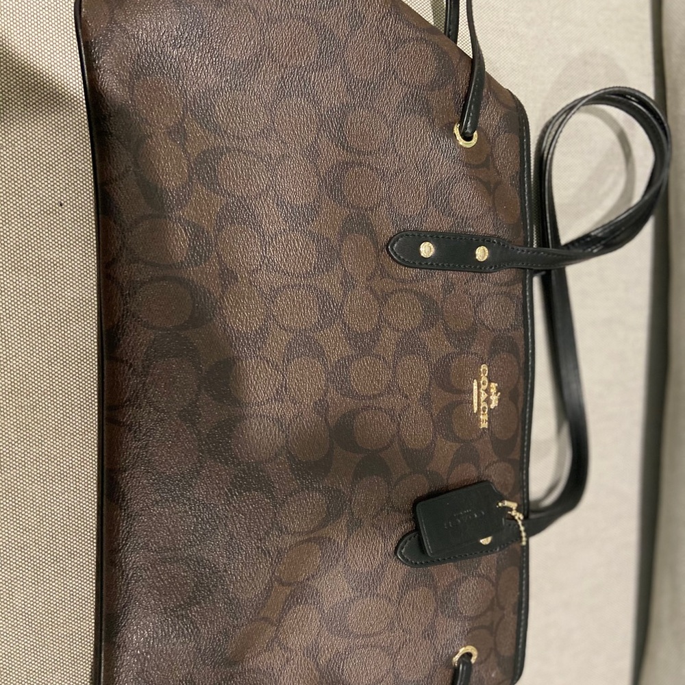 Coach Purse - Picture 5 of 6